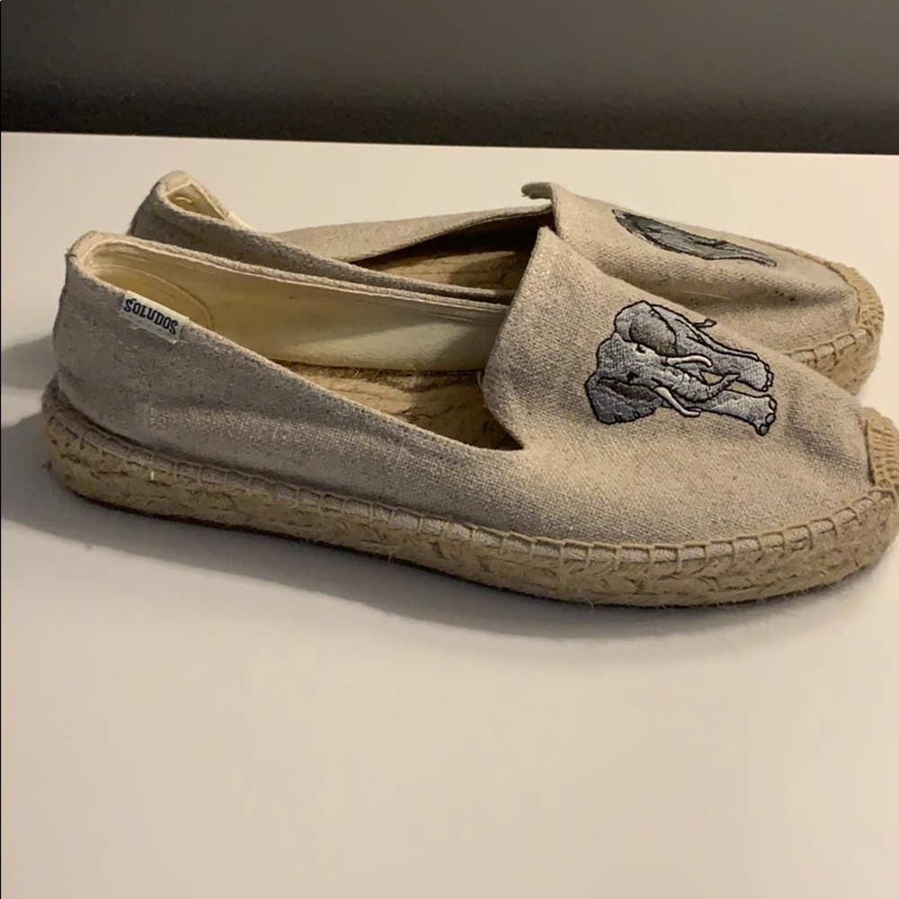 Shoes - Picture 3 of 4